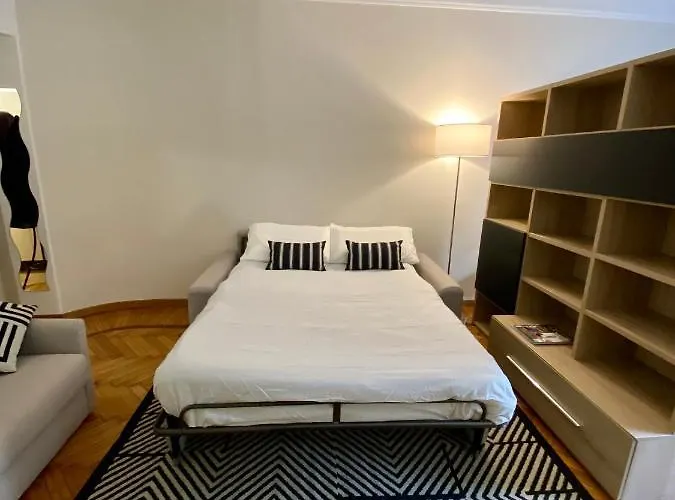 Mombello Loft Apartment