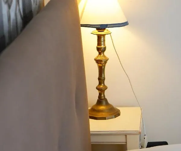 Mombello Loft Apartamento *